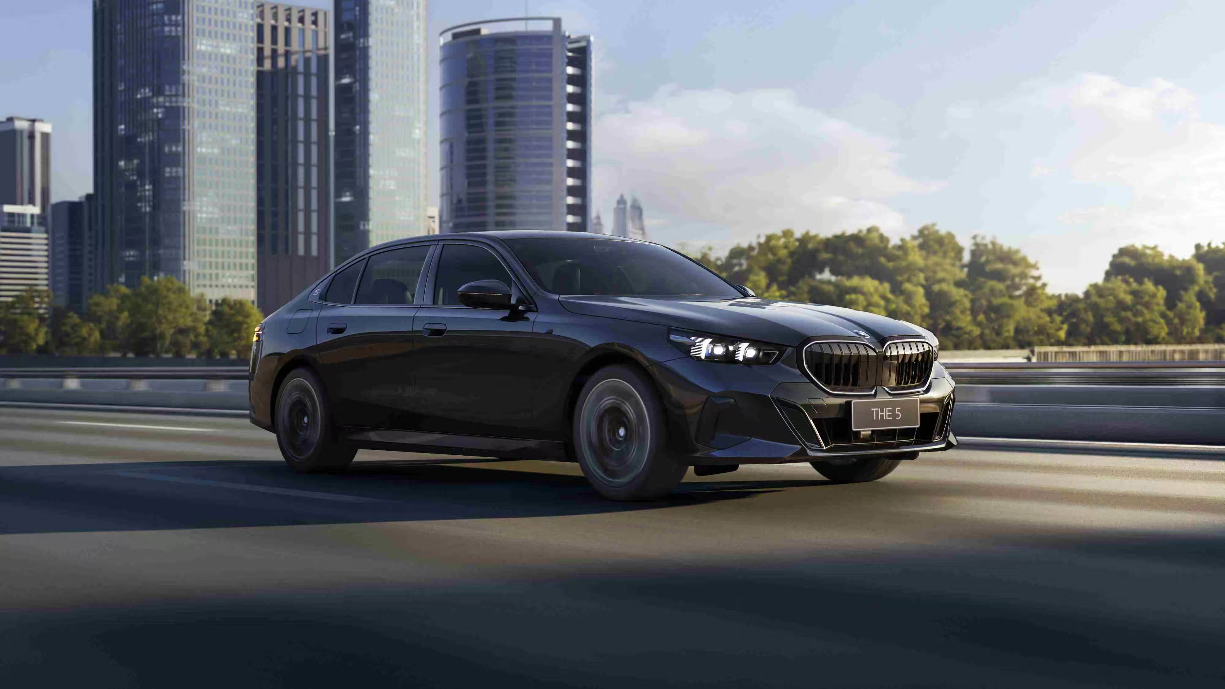领先同级，BMW 5系4月零售销量迅速回稳万台