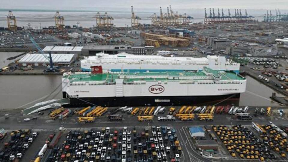 技术可领先18个月，2026年比亚迪将挑战500万年销量？